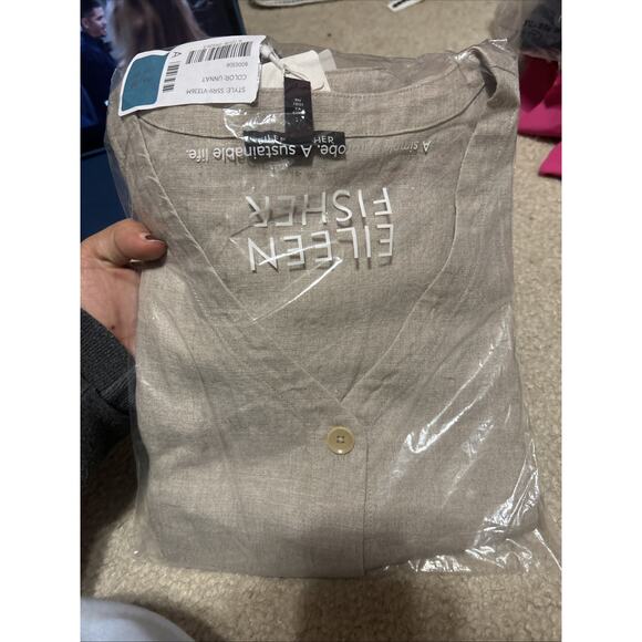 Eileen Fisher V-Neck Button Down Organic Linen Vest Minimalist Modern Sz M NWT - Picture 2 of 6